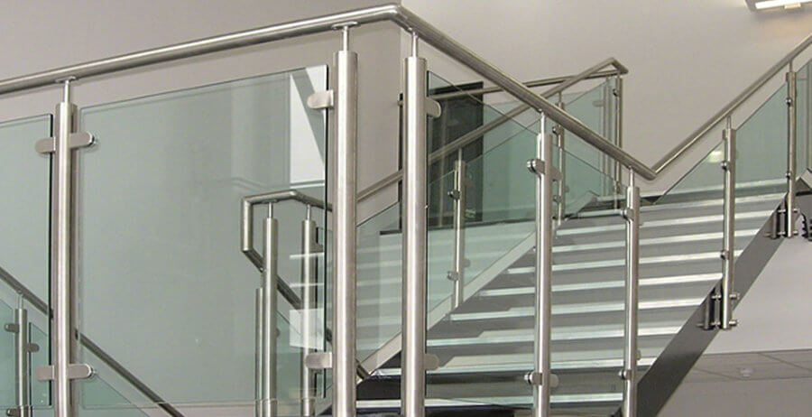Barandas y parantes de escaleras